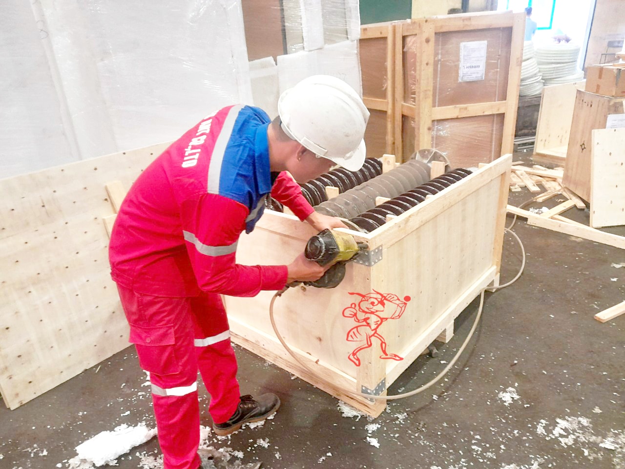 Dịch vụ đóng thùng gỗ nhanh chóng và chuyên nghiệp tại Bình Dương
